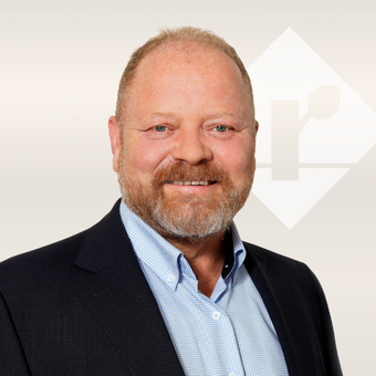 Hier sieht man ein Foto des Repha-Mitarbeiters Meinolf Wonnemann, Head of Medical & Scientific Affairs